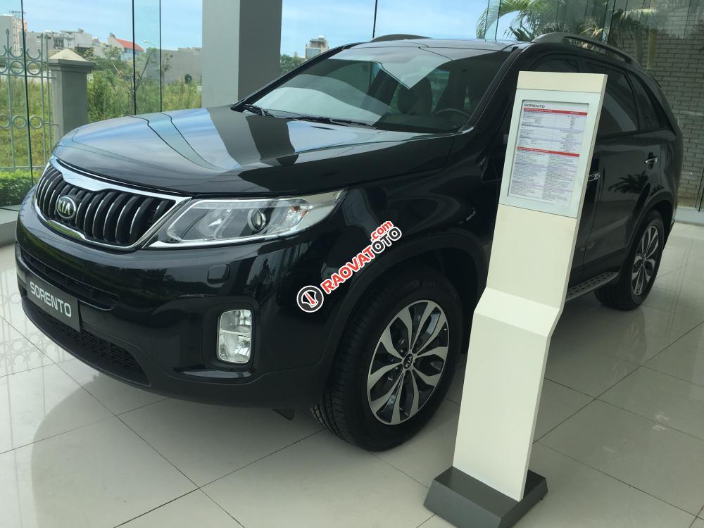 Cần bán Kia Sorento năm 2018 màu đen, giá 789 triệu. Lh 0966 199 109-2