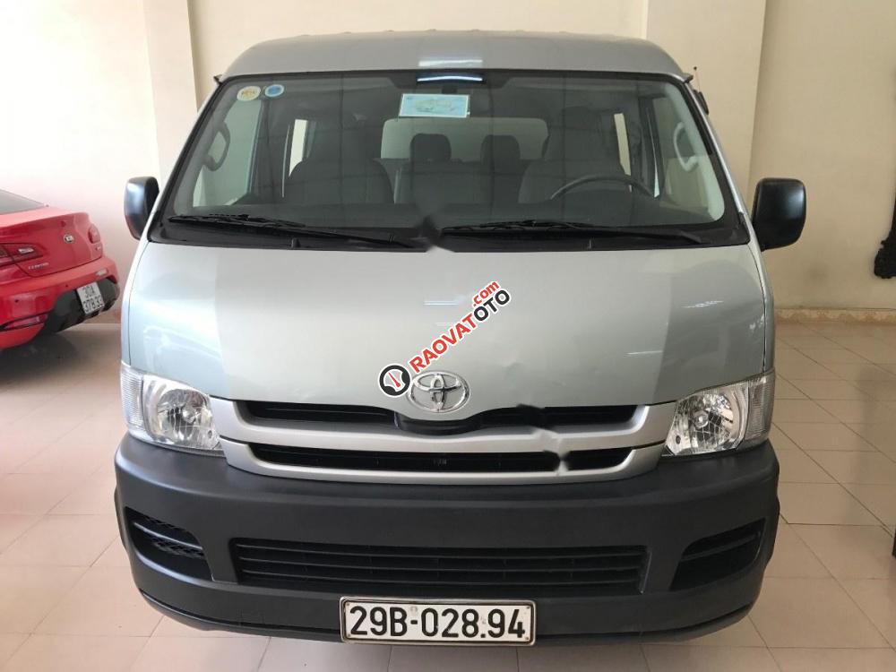 Bán Toyota Hiace đời 2010, màu xanh lam-0