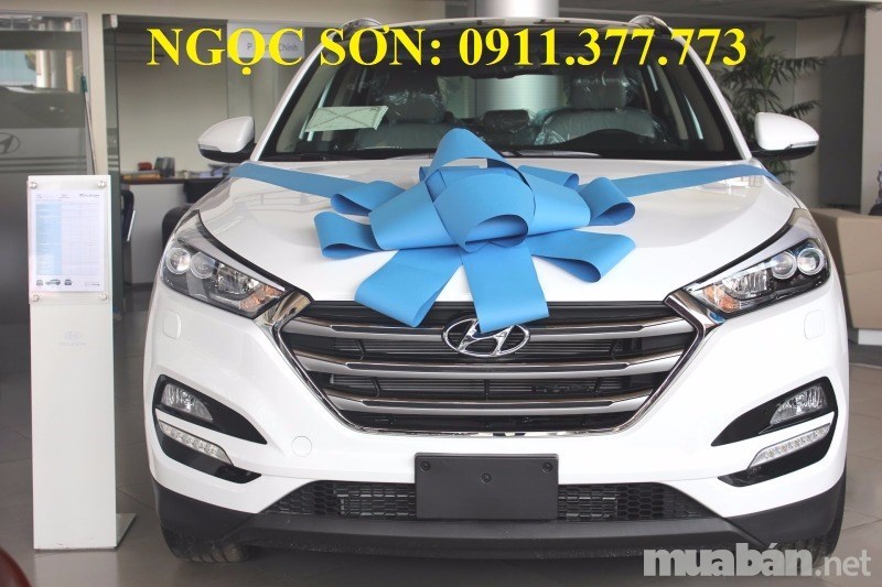 Cần bán xe Hyundai Tucson đời 2017, màu trắng, nhập khẩu nguyên chiếc, 760tr-0