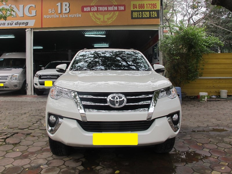 Xe Toyota Fortuner đời 2016, màu trắng, nhập khẩu chính hãng-1