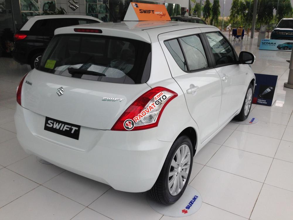 Bán Suzuki Swift đời 2017, màu trắng, 505tr-2