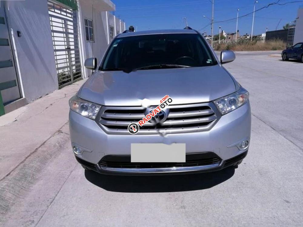 Cần bán Toyota Highlander sản xuất 2011, màu bạc, xe nhập chính chủ-9