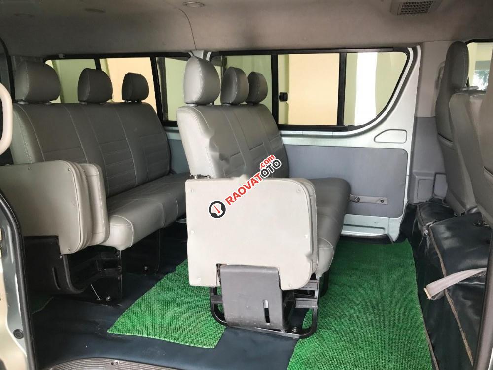 Bán Toyota Hiace đời 2010, màu xanh lam-6