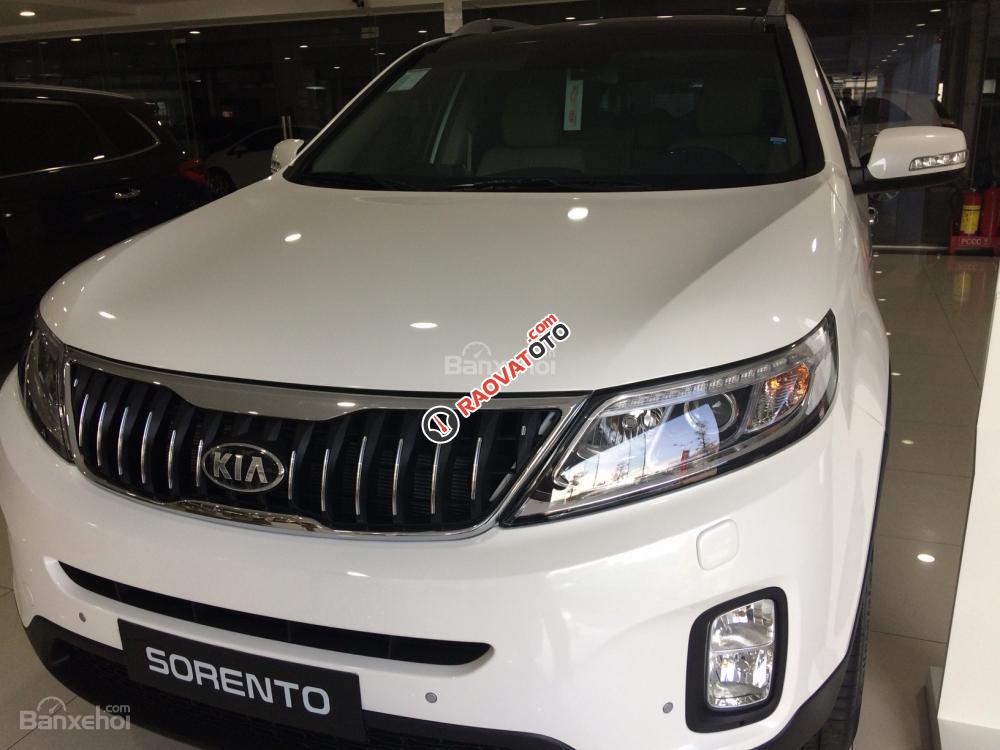Kia Sorento GAT đời 2018, màu trắng, giá ưu đãi chỉ có tại Nha Trang-1