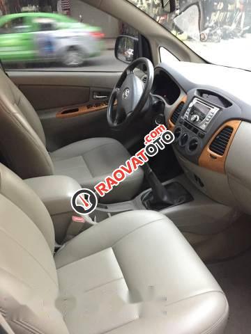 Bán Toyota Innova G đời 2009, màu bạc số sàn-3