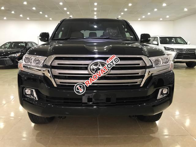 Toyota Land Cruiser 5.7V8 2017 xuất Mỹ. LH; 0904927272-0