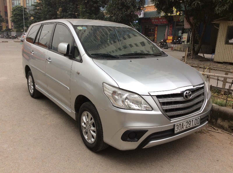 Bán ô tô Toyota Innova 2014, nhập khẩu, 575tr-2