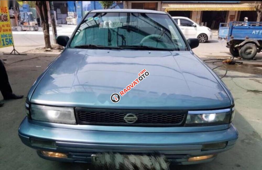 Cần bán xe Nissan Bluebird, đời 1993, màu xanh lam, xe nhập, giá tốt-3