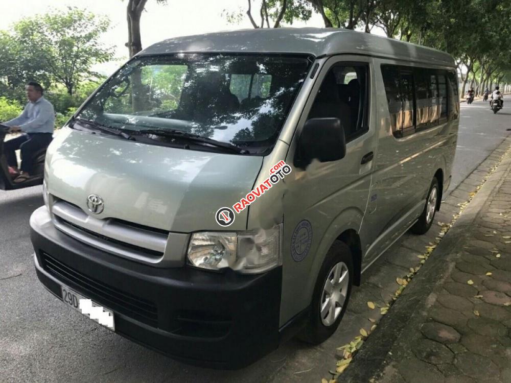 Cần bán gấp Toyota Hiace 2.5 đời 2010, màu xanh lam-2