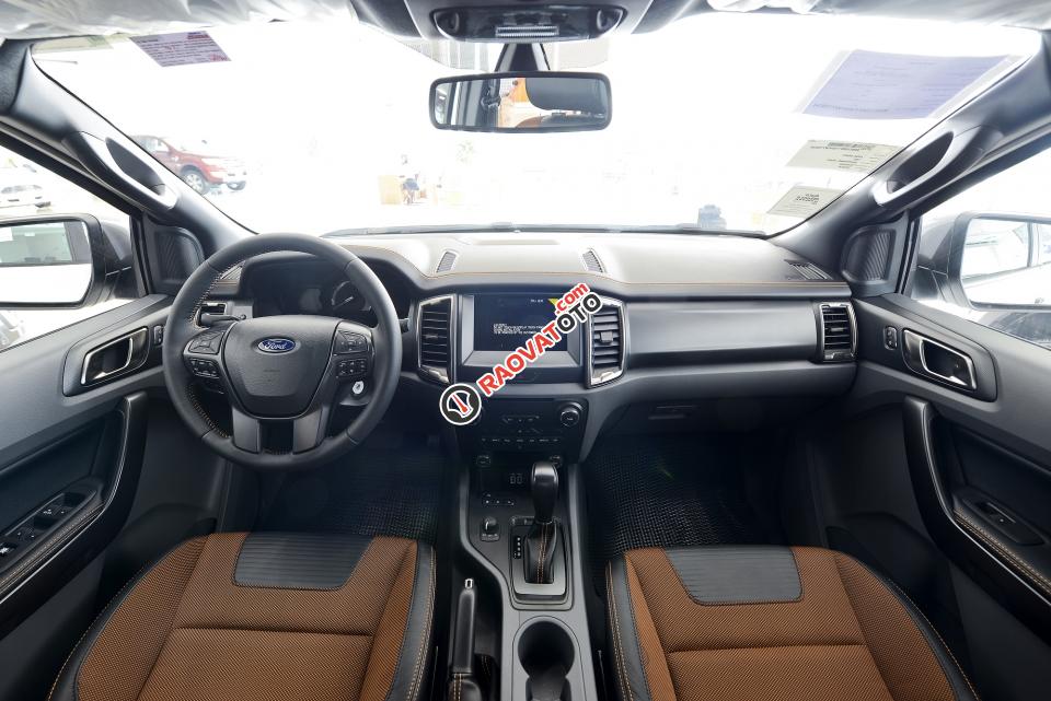 Bán xe Ford Ranger Wildtrak 3.2 4x4 2018, màu cam, xe nhập-24