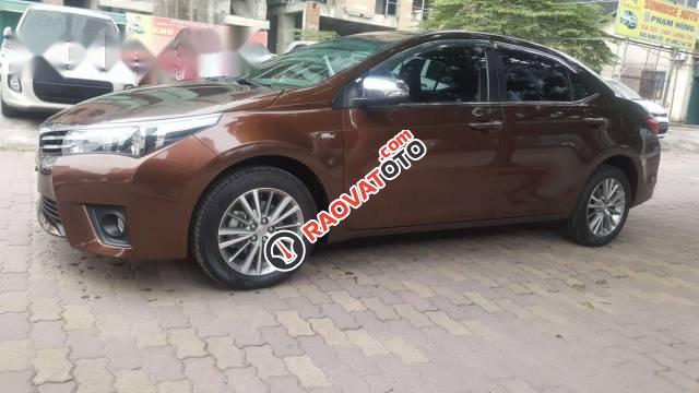 Cần bán xe Toyota Corolla Altis 1.8G đời 2016, màu nâu, giá 700tr-0