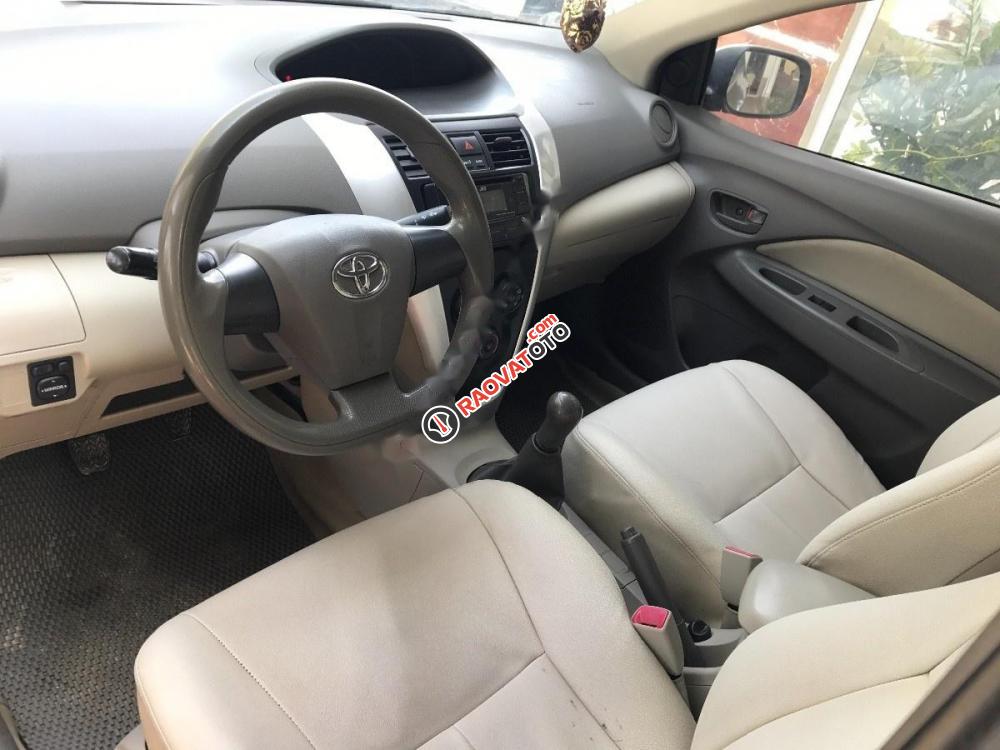 Cần bán xe Toyota Vios 1.5E đời 2013, màu bạc, 390 triệu-4