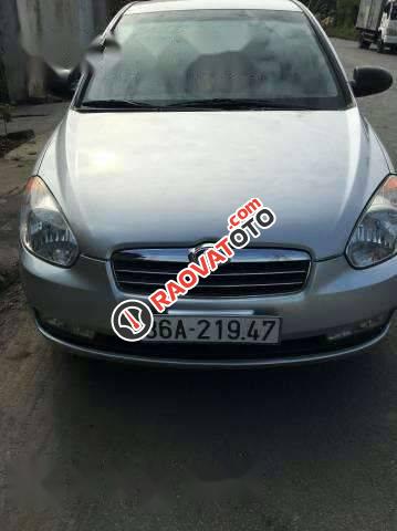 Cần bán lại xe Hyundai Verna đời 2008, màu bạc xe gia đình
-5