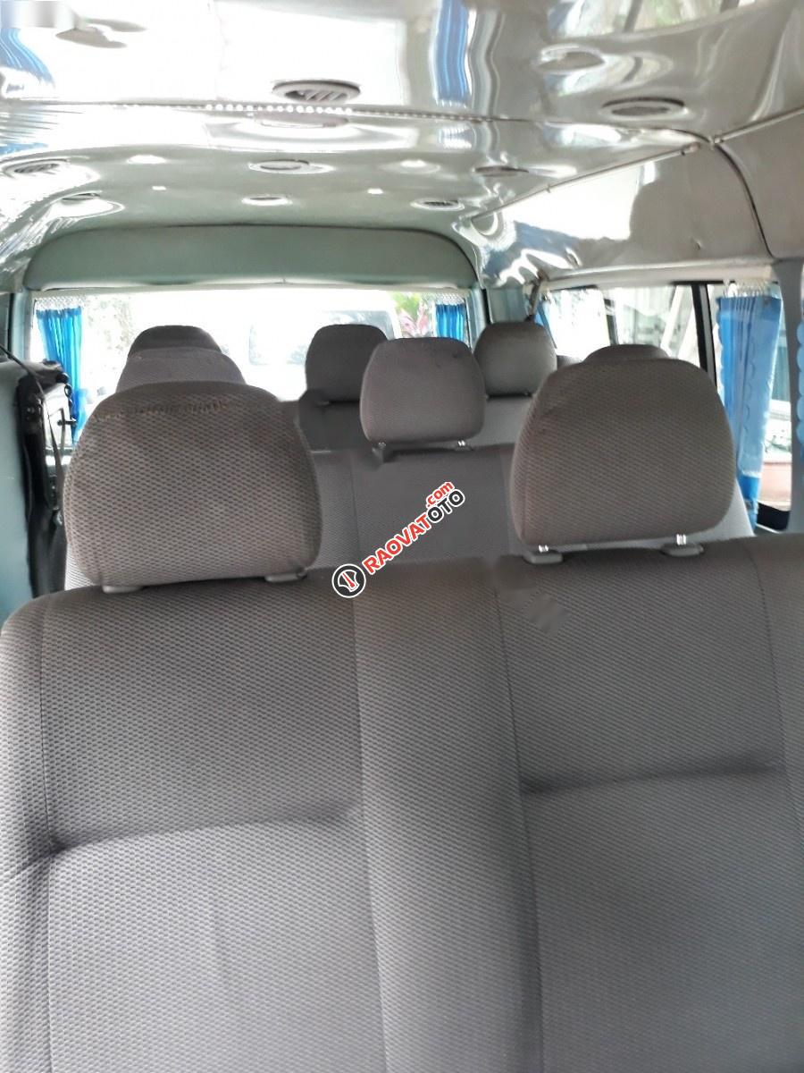 Cần bán xe Toyota Hiace đời 2009, màu xanh lam, giá tốt-0