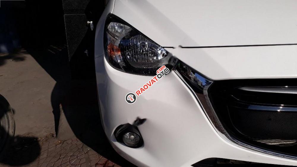 Bán ô tô Mazda 2 1.5 AT đời 2015, màu trắng chính chủ, giá tốt-7