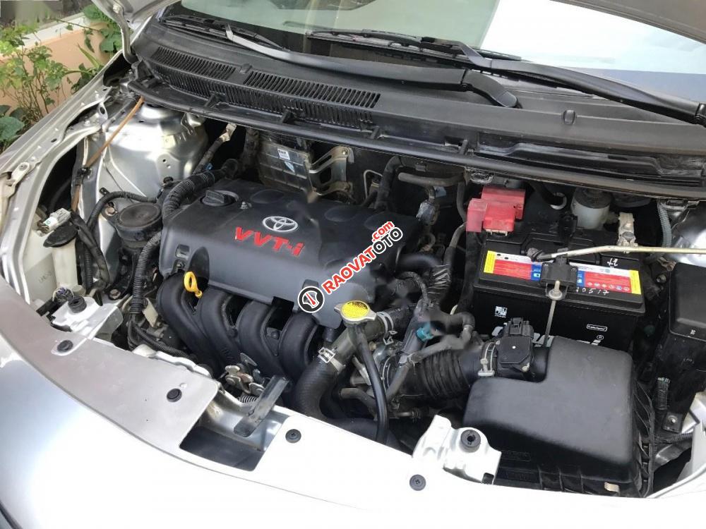 Cần bán xe Toyota Vios 1.5E đời 2013, màu bạc, 390 triệu-7