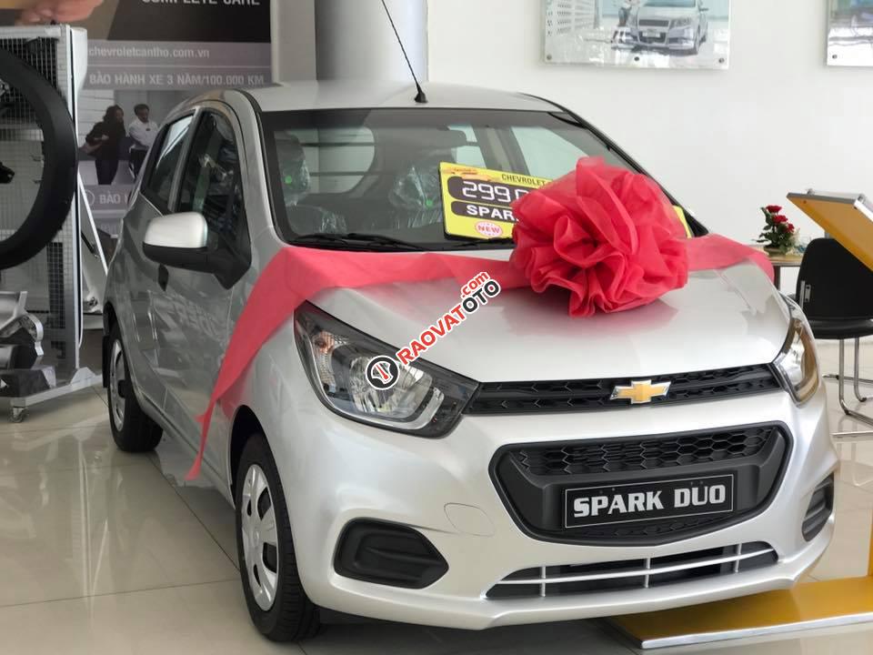 Thuế 2%, 4,5lit/100km, chở tải gần 300kg, Chevrolet Spark Duo 2018, trả góp: 75 triệu lấy xe, 0907148849-1