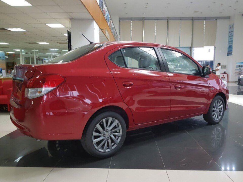 Bán xe Mitsubishi Attrage đời 2017, màu đỏ, nhập khẩu chính hãng-5