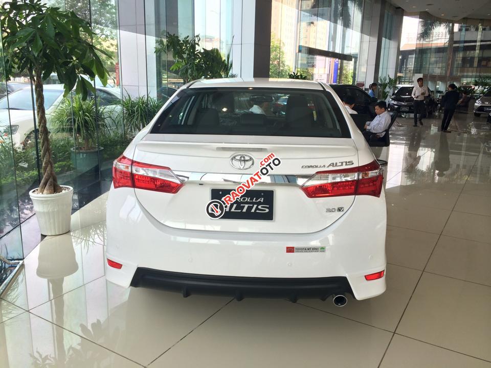 Bán Toyota Corolla Altis 1.8 CVT 2018, mẫu xe toàn cầu, có đủ màu, khuyến mãi lớn, giao xe ngay-2