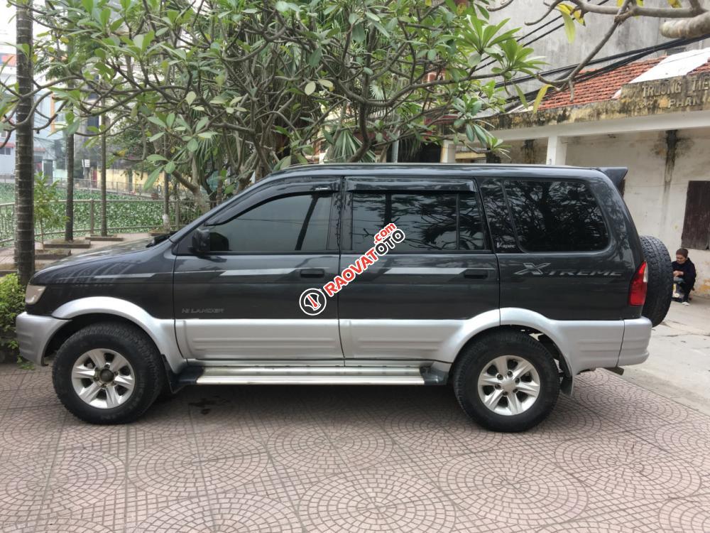 Cần bán xe Isuzu Hi lander, máy dầu đời 2005, màu xám-0