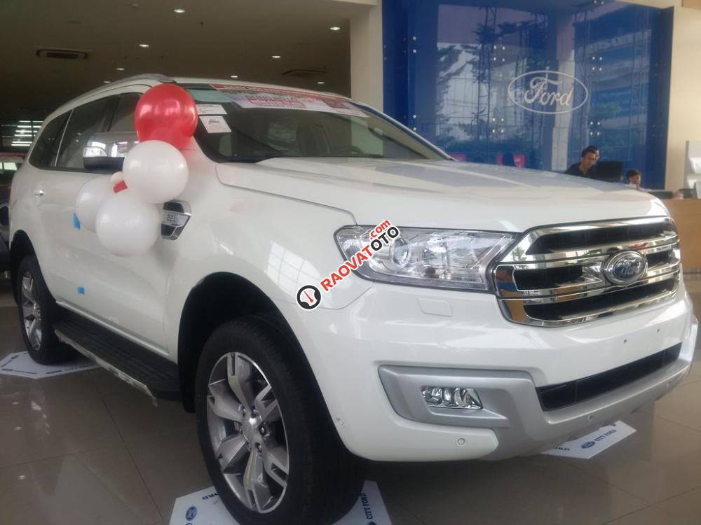 Ford Everest 2.2L AT 2017 mới nhất - Dịch vụ hậu mãi đạt tiêu chuẩn 5S. Giá dự kiến ưu đãi-4