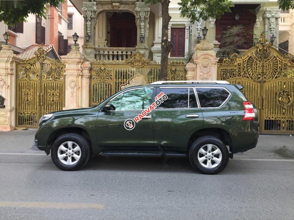 Bán xe Toyota Prado TXL đời 2010, màu xanh lam, nhập khẩu chính chủ-1