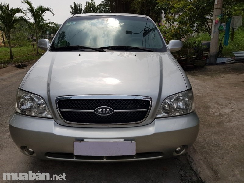 Cần bán lại xe Kia Carnival đời 2007, màu bạc, nhập khẩu nguyên chiếc, số sàn, 255tr-0