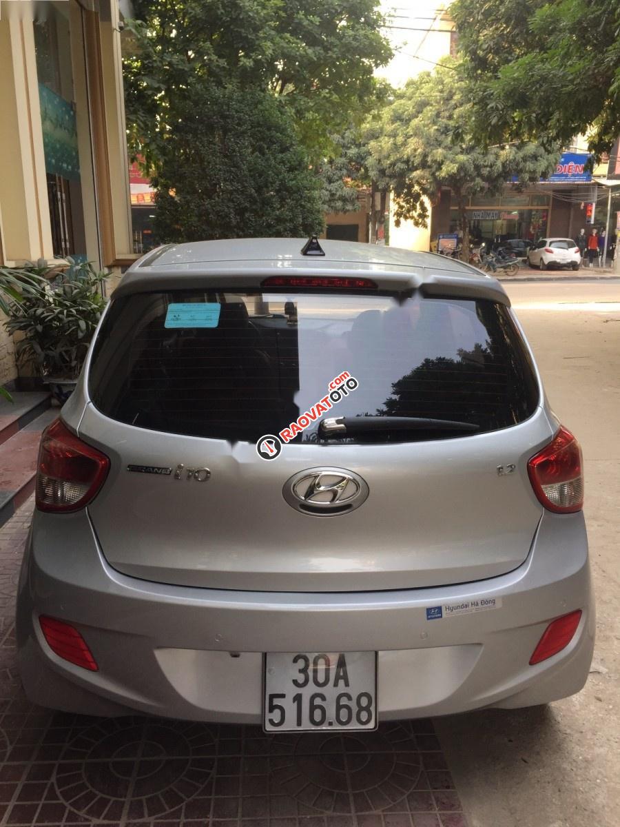 Xe Hyundai Grand i10 1.2 AT đời 2015, màu bạc, nhập khẩu nguyên chiếc xe gia đình-1