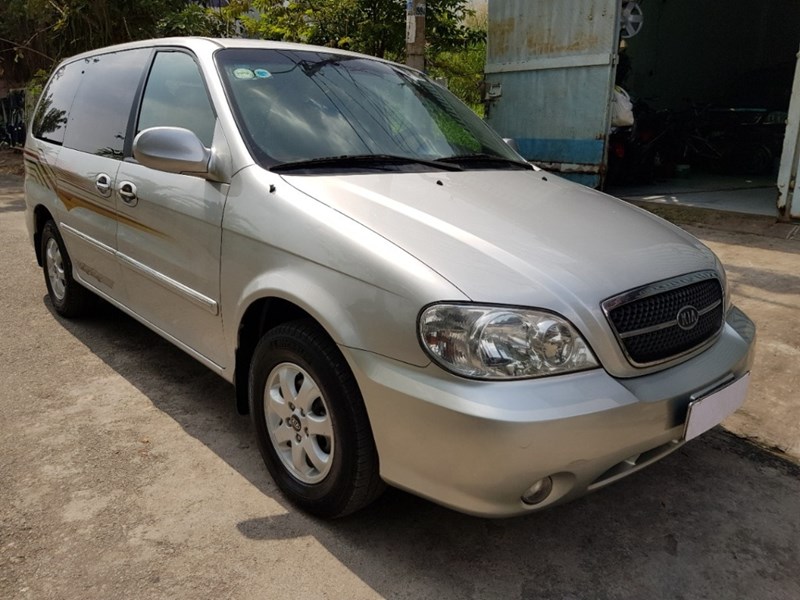 Cần bán lại xe Kia Carnival đời 2007, màu bạc, nhập khẩu nguyên chiếc, số sàn, 255tr-2