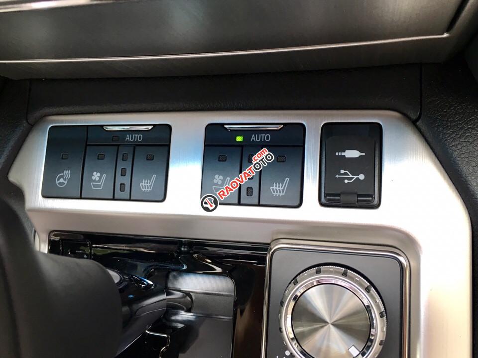 Bán xe Toyota Land Cruiser 5.7 V8 năm 2017, màu đen, nhập khẩu Mỹ giá tốt. LH: 0948.256.912-5