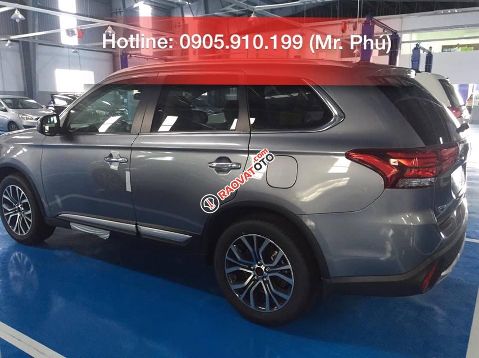 Bán xe Mitsubishi Outlander ở Quảng Nam, kinh doanh tốt, hỗ trợ vay 80%, thủ tục đơn giản. LH: 0905.91.01.99-1