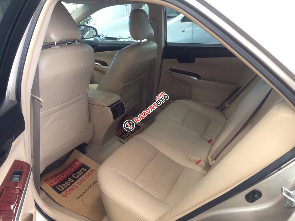 Bán xe Camry 2.0E sản xuất 2013 màu nâu vàng, biển số thành phố-2