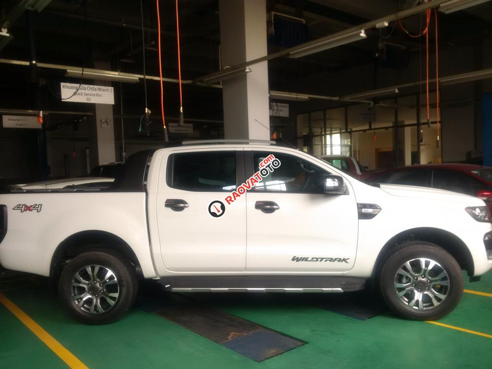 Bán ô tô Ford Ranger Wildtrak 3.2 L 4WD đời 2017, màu trắng, nhập khẩu, giá tốt-1