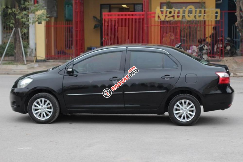 Bán Toyota Vios đời 2010, màu đen chính chủ-0