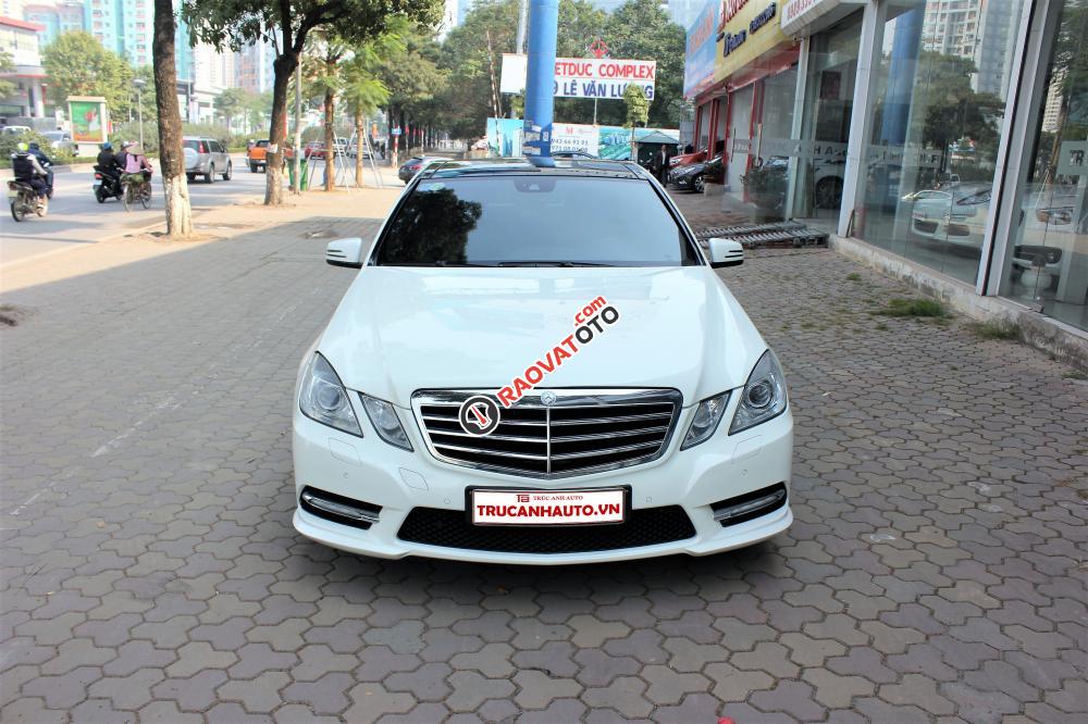 Bán Mercedes E300 AMG đời 2012, màu trắng-1