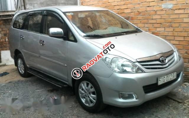 Bán Toyota Innova G năm 2010, màu bạc, giá chỉ 385 triệu-5