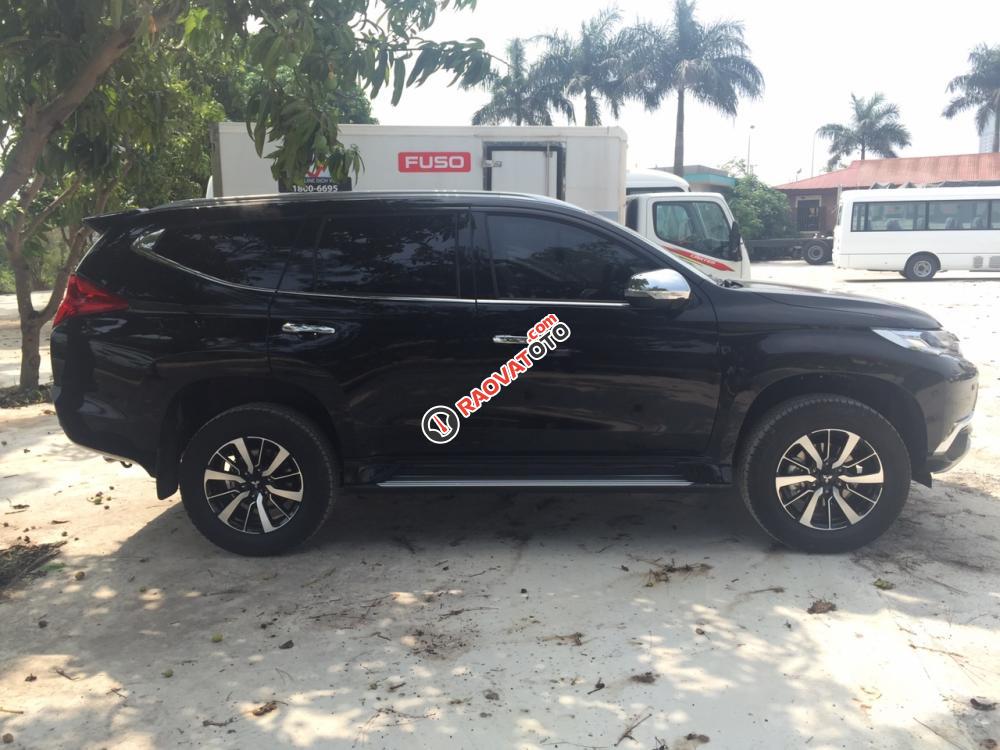 Bán Mitsubishi Pajero Sport All New 4x4AT đời 2017 xe mới, màu đen, xe nhập Thái-1