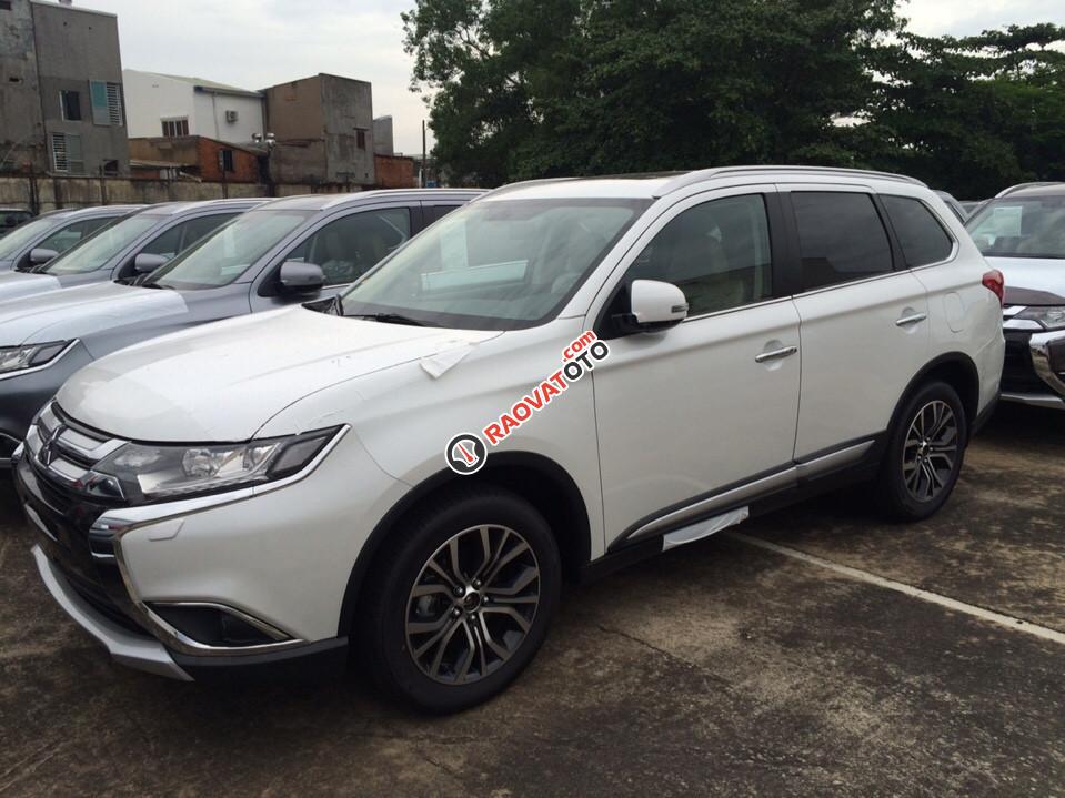 Mitsubishi Outlander (2.0 & 2.4 CVT) 7 chỗ ngồi công nghệ Nhật Bản-6