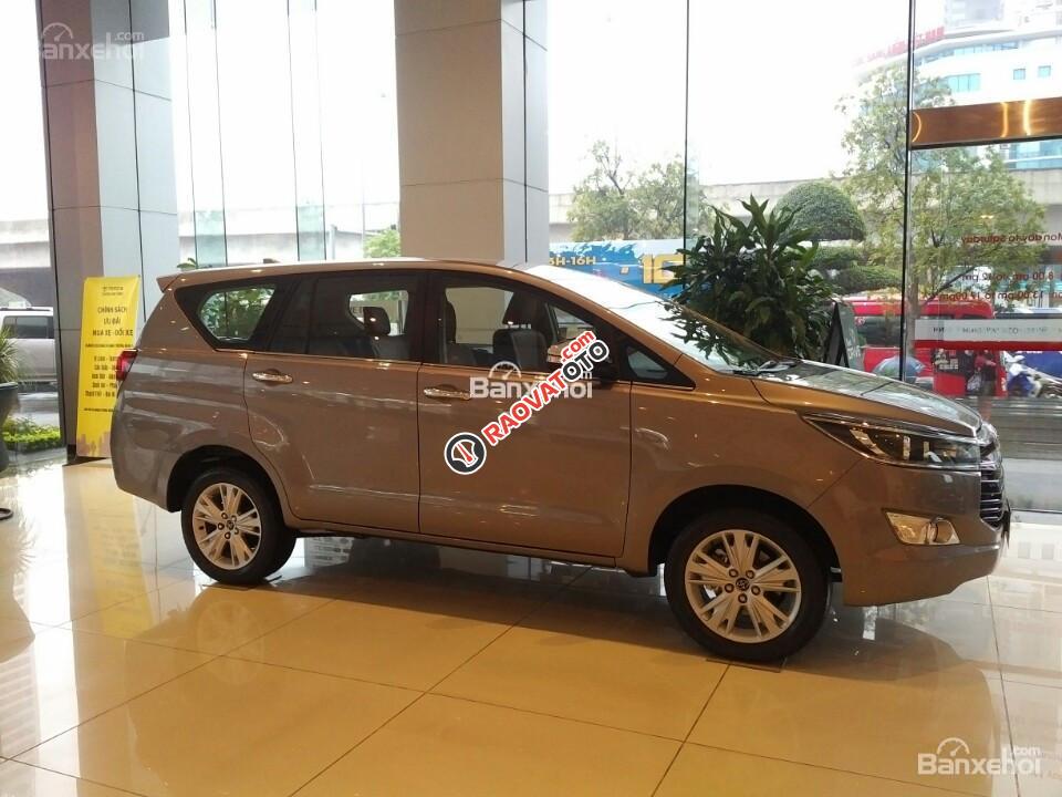 Toyota Innova 2017 - Innova 2.0E giá tốt - Đại Lý Toyota Mỹ Đình/ Hotline: 0973.306.136-5