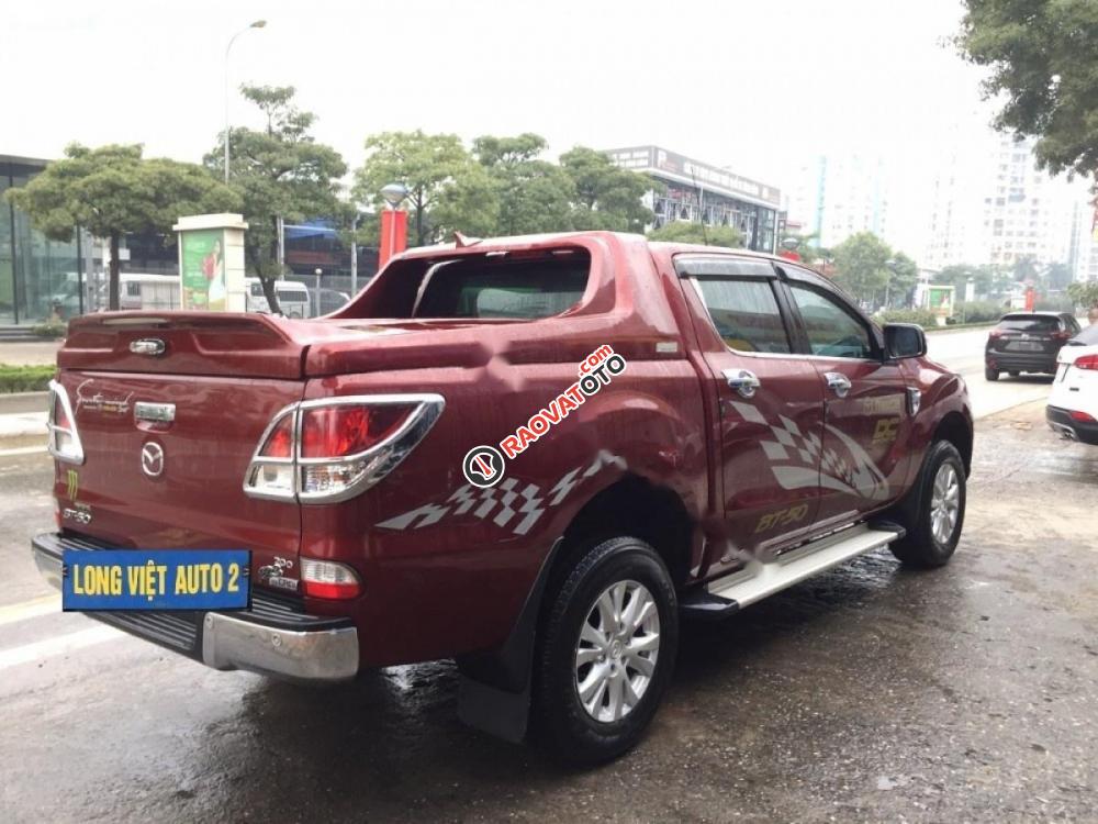 Cần bán Mazda BT 50 2.2L 4x2 AT đời 2015, màu đỏ, nhập khẩu nguyên chiếc số tự động, giá 528tr-9