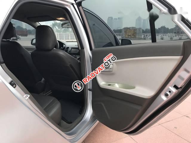 Cần bán gấp Kia Morning MT đời 2017, màu bạc-1