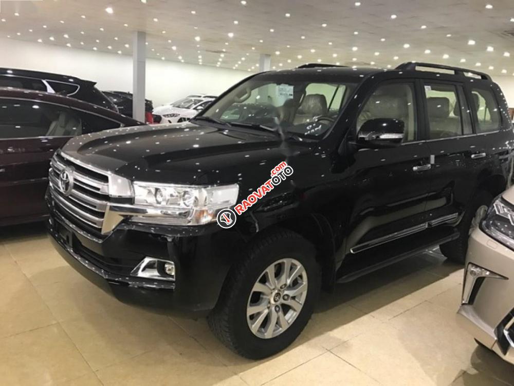 Bán Toyota Land Cruiser VX 4.6 V6 năm 2017, màu đen, nhập khẩu-3