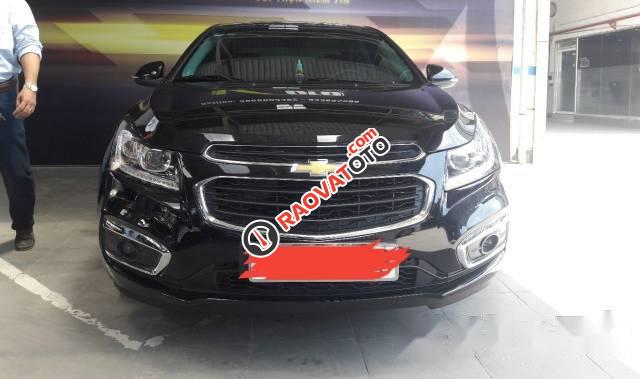 Cần bán gấp Chevrolet Cruze 1.8AT đời 2017, 586tr-0