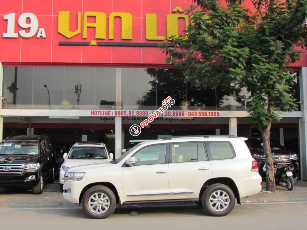 Bán Land Cruiser 2016 màu trắng-0