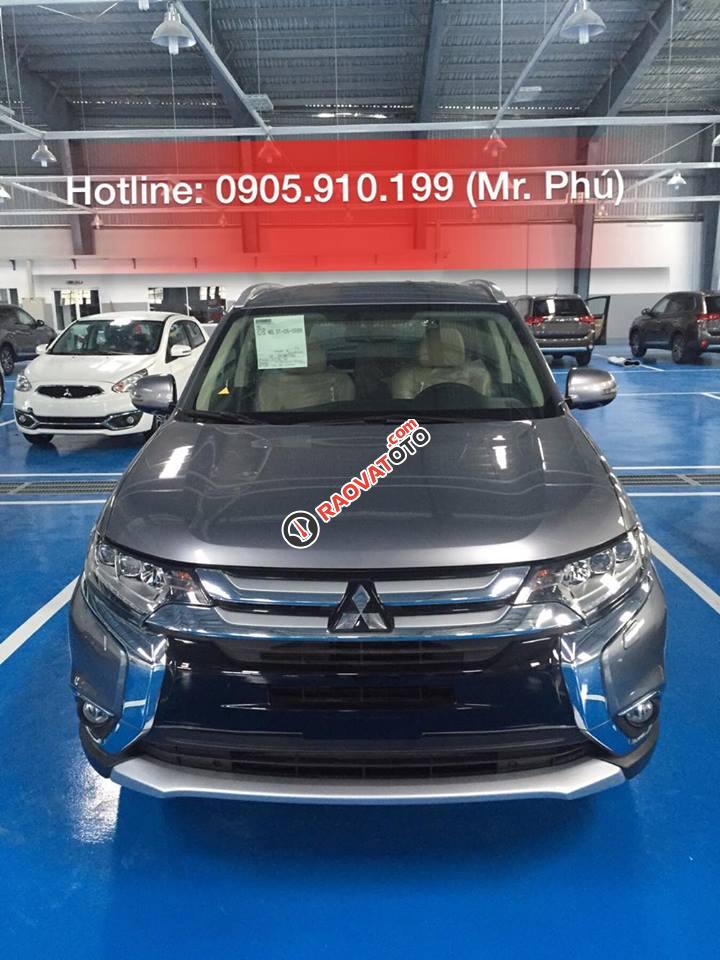 Bán xe Mitsubishi Outlander ở Quảng Nam, kinh doanh tốt, hỗ trợ vay 80%, thủ tục đơn giản. LH: 0905.91.01.99-0