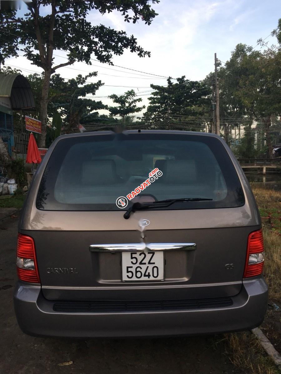 Bán xe Kia Carnival GS năm 2006, màu nâu còn mới-8