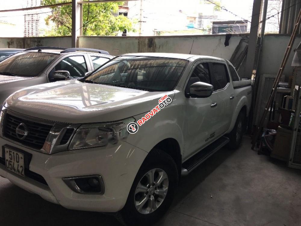 Cần bán gấp Nissan Navara EL 2.5AT 2WD đời 2016, màu trắng, nhập khẩu nguyên chiếc chính chủ-0