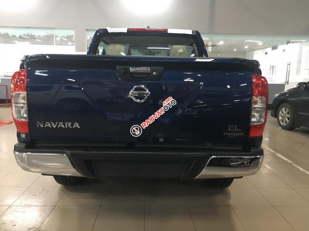 Bán xe Nissan Navara EL Premium R đời 2017, màu xanh lam, xe nhập, giá chỉ 635 triệu-2