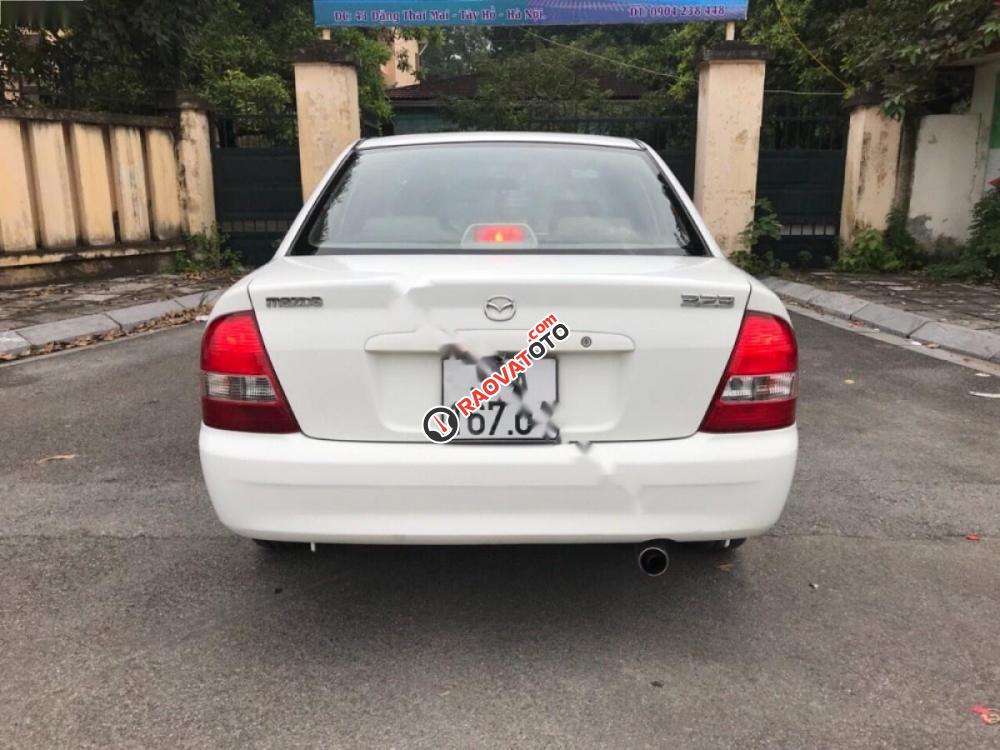 Cần bán lại xe Mazda 323 Clasic đời 2003, màu trắng, xe nhập chính chủ, giá tốt-1