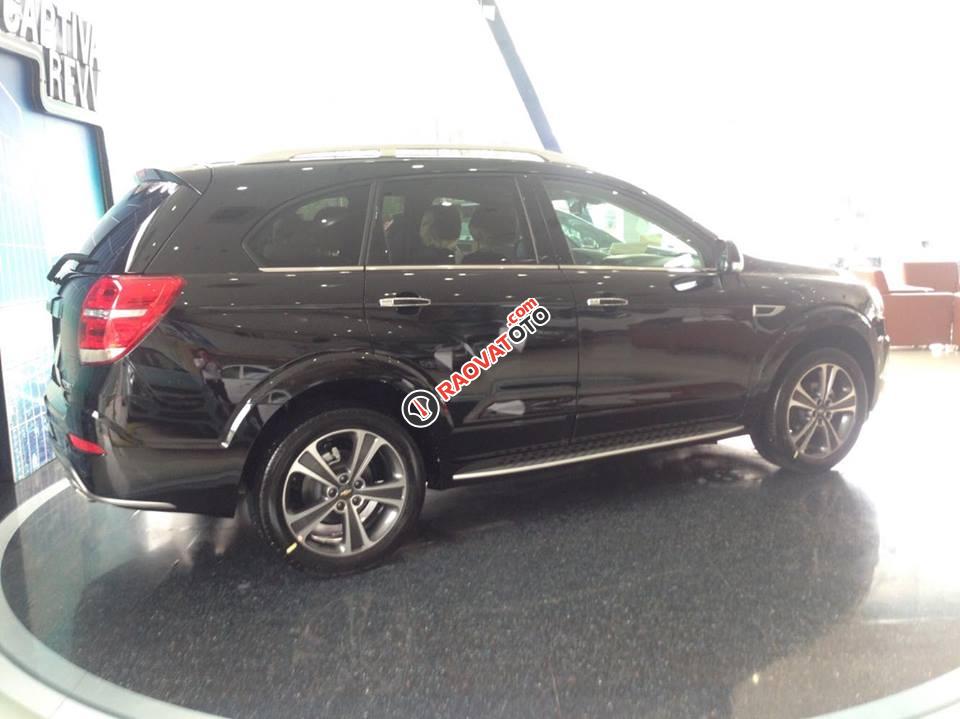 Cần bán Chevrolet Captiva Revv LTZ 2.4 AT đời 2018, màu đen, 879 triệu-11